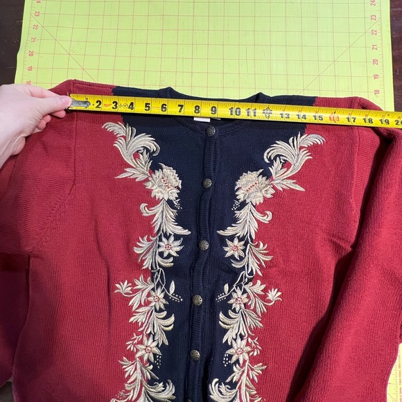 VINTAGE 90s Brooks Brother knit cardigan sweater button front gold scroll floral - Picture 13 of 14